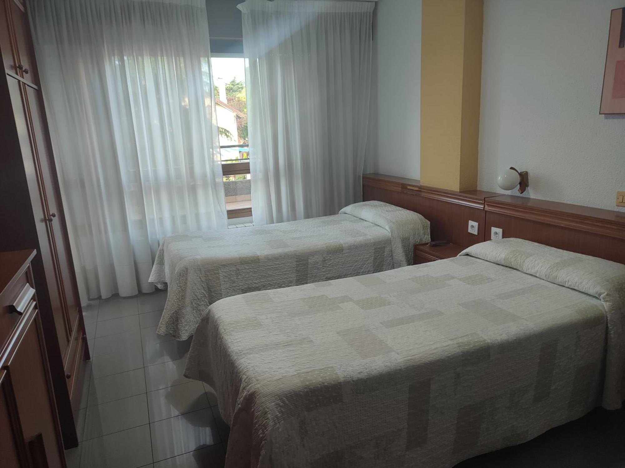 Pension Rada โซลาเรส ภายนอก รูปภาพ